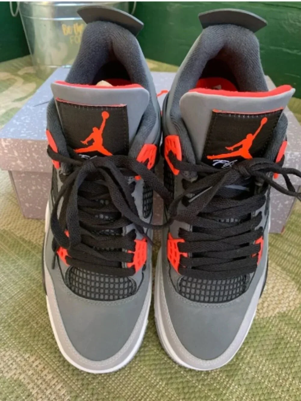 Air Jordan 4 Retro